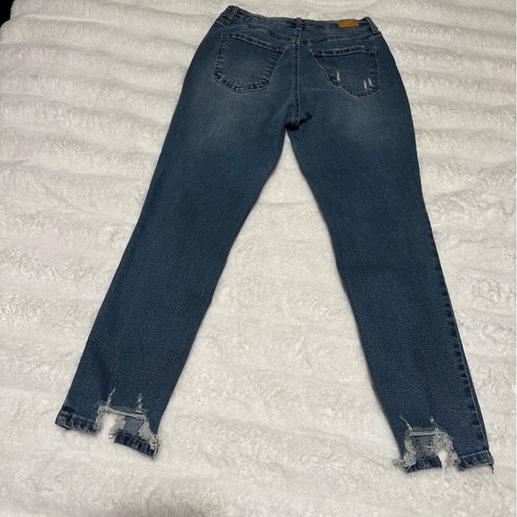 Woman’s Sofia Vergara Adora Curvy Girlfriend Crop Ankle Jeans Size 4 - Picture 6 of 14